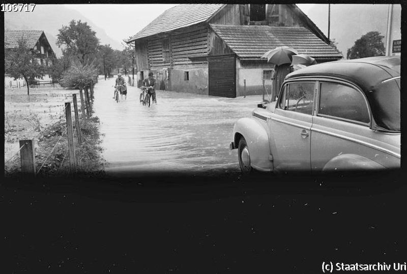 19540821 01 Flood Alpen Staastarchi Uri04.jpg