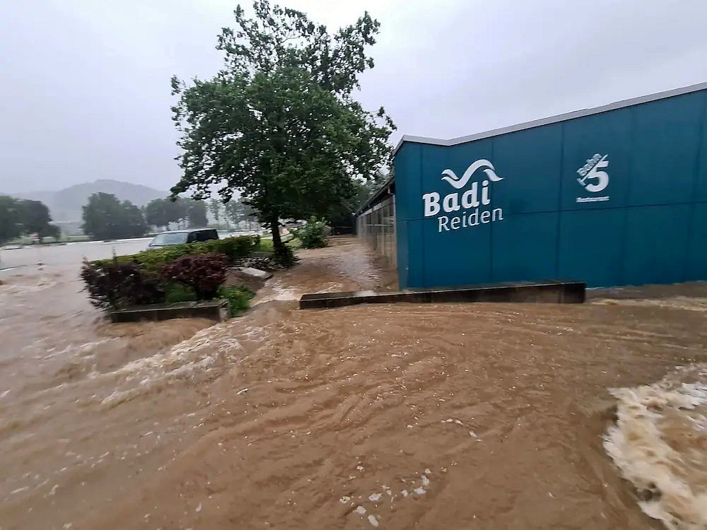 20210624 01 Flood Pfaffnau LU badi-reiden.jpg