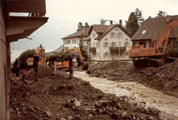 Datei:19840725 01 Flood Gersau SZ 05.jpg