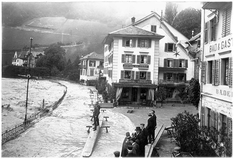 Datei:19100614 01 Flood Zentral- und Ostschweiz Ennetbaden Limmat.jpg