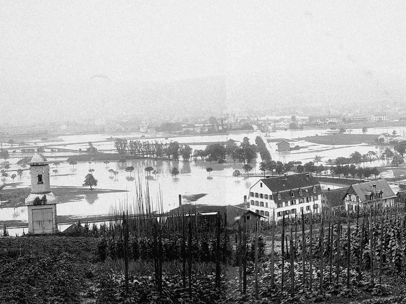 19100614 01 Flood Zentral- und Ostschweiz Hoengg00.jpg