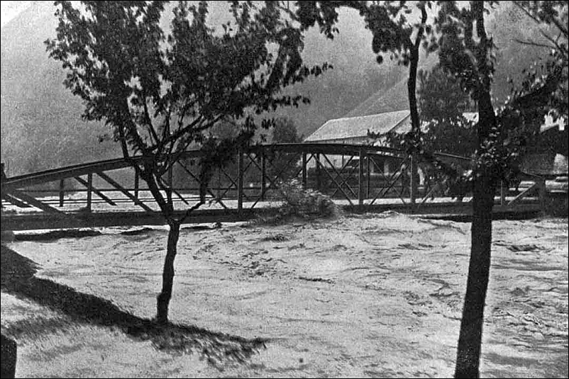 19100614 01 Flood Zentral- und Ostschweiz 16Glarus.jpg