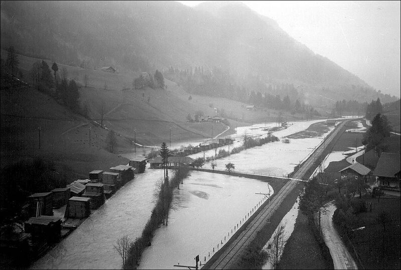 Datei:19351028 01 Flood Zentralschweiz Simmental.jpg