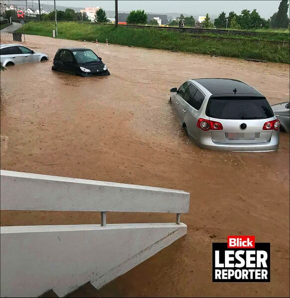 Datei:20180530 02 Flood Dielsdorf ZH Dielsdorf blick.jpg