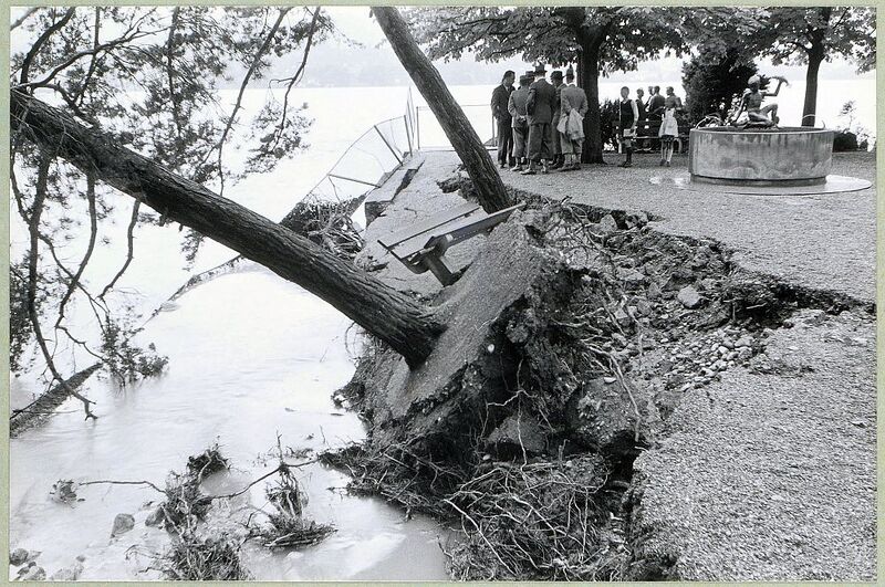 19460714 01 Flood Zollikon ZH 02.jpg