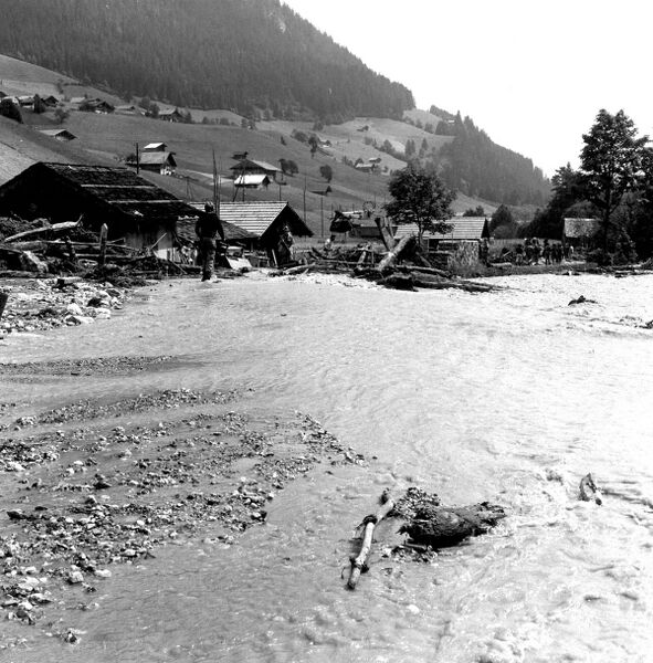 Datei:19770707 01 Flood Schwenden BE Tiefbauamt Bern3.jpg