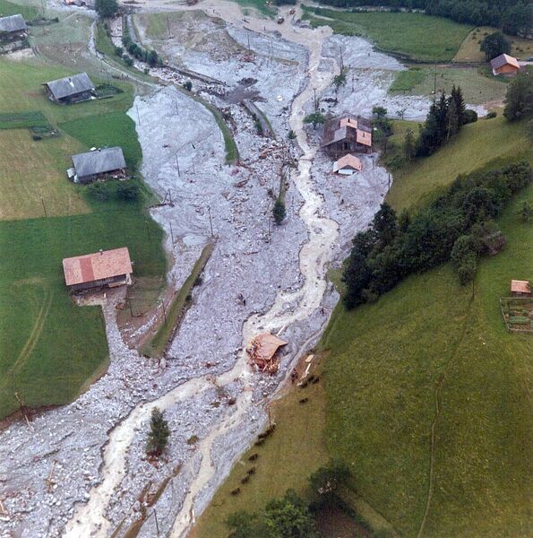 Datei:19770707 01 Flood Schwenden BE Kataster K Bern.jpg