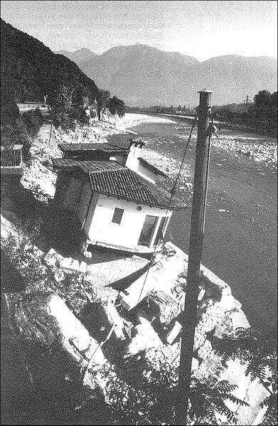 Datei:19830910 01 Flood Ticino M.Jaeggi.jpg