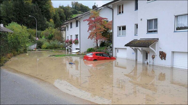 Datei:20121010 01 Flood Aargau Markus Schenk Uerkheim05.jpg