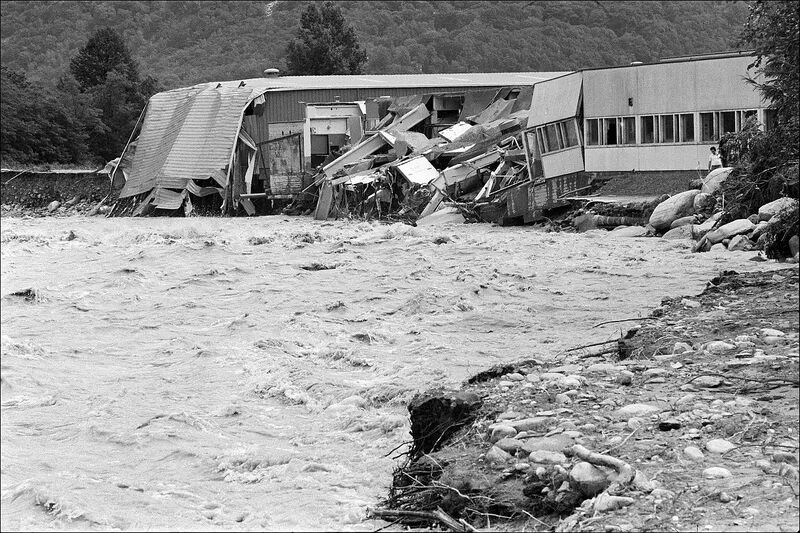 Datei:19780807 01 Flood Suedschweiz 03 Karl Mathis Locarno.jpg