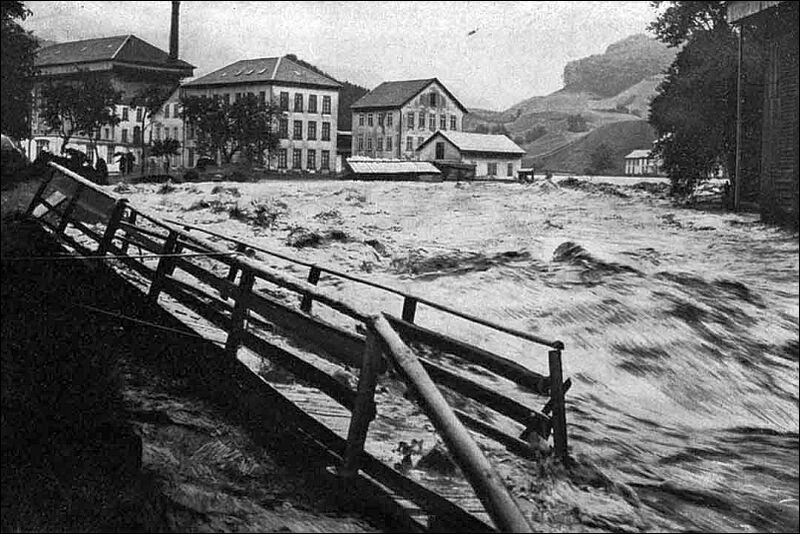 Datei:19100614 01 Flood Zentral- und Ostschweiz 14Ennenda.jpg