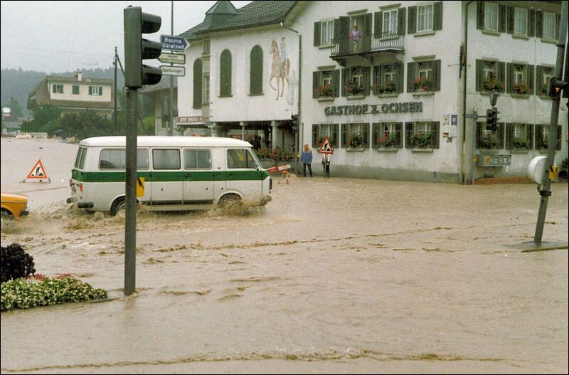 19840810 01 Flood Wetzikon ZH Ochsenplatz 04.jpg