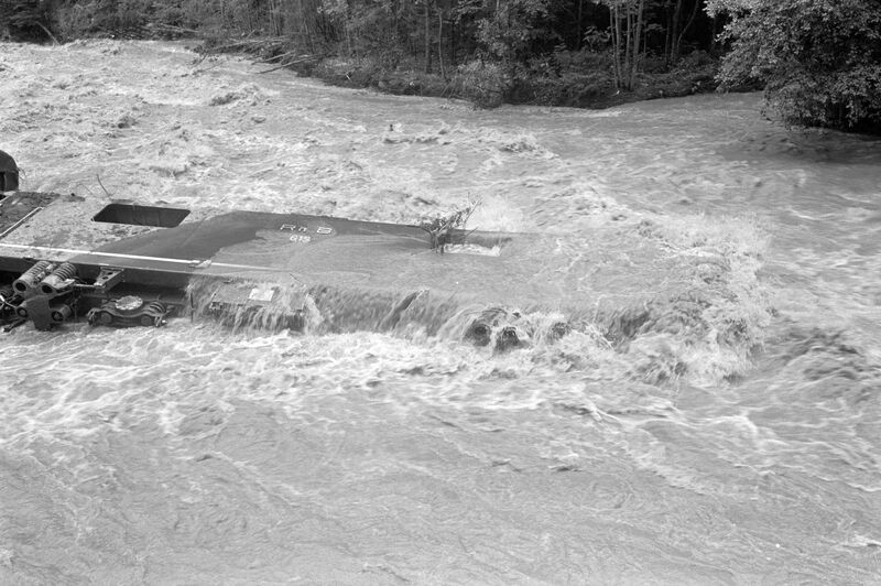 Datei:19750718 01 Flood Praettigau GR Teil2 Wieser, Arthur.jpg
