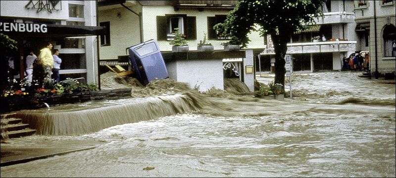 Datei:19850704 01 Flood Schwarzenburg BE Urs Baumann.jpg