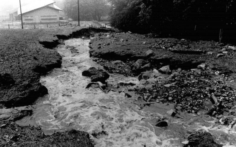 Datei:19810816 02 Flood Grindelwald BE Aelouenenbach Grindelwald Ereigniskataster Kanton Bern 2.jpg