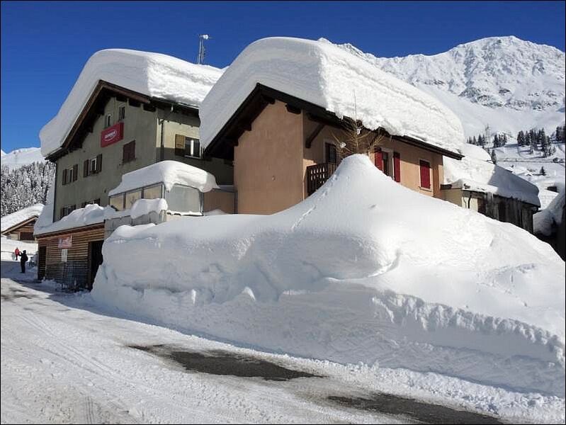Datei:20140130 01 Snow Alpensuedhang Walker02.jpg