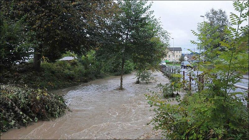 Datei:20121010 01 Flood Aargau Markus Schenk Uerkheim04.jpg