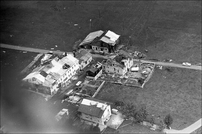 Datei:19710826 01 Tornado Vallee de Joux 02 Hans Krebs Tribillet.jpg