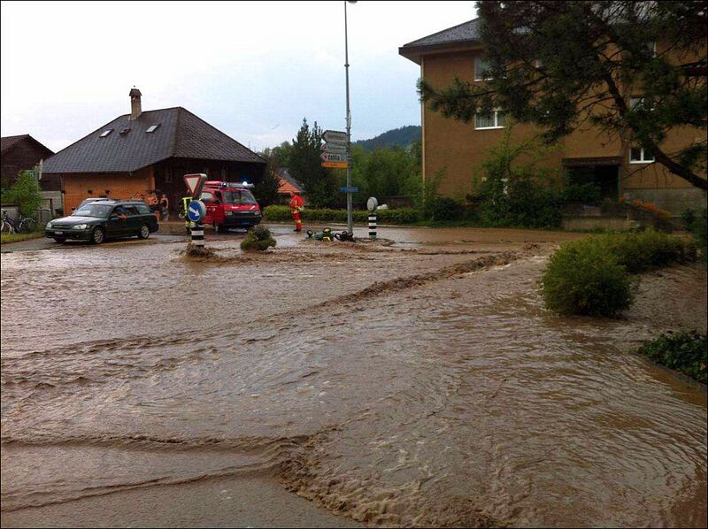 Datei:20120820 03 Flood Zollbrück BE 02.jpg
